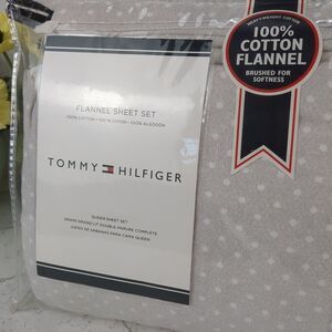 Tommy Hilfiger Flannel Sheet Set Queen Light Gray Polka Dot 100% Cotton